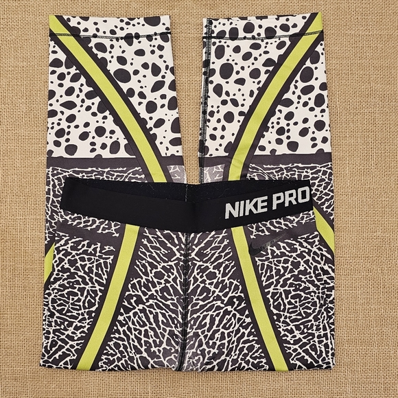 Nike Dri-fit Pro 3/4 Capri Volt/Black/White - Picture 2 of 9